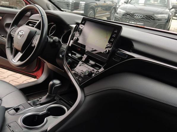 Toyota Camry VIII (XV70) Рестайлинг с пробегом 2021 года, цена 3 549 000 рублей, 41109 км, седан, Автокод Объявления