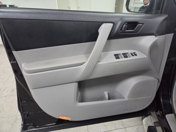 Toyota Highlander II (XU40) Рестайлинг с пробегом 2011 года, цена 1 699 000 рублей, 170380 км, внедорожник, Автокод Объявления