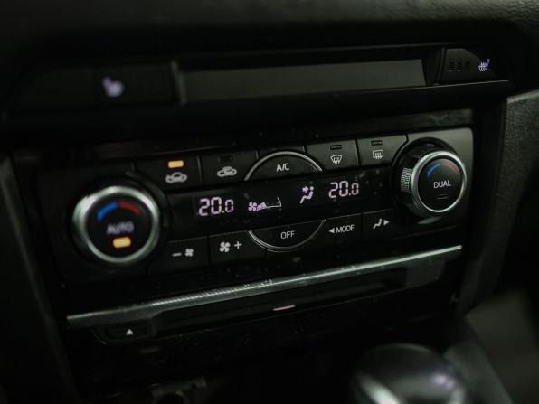 Mazda 6 III (GJ) Рестайлинг с пробегом 2015 года, цена 1 599 000 рублей, 224468 км, седан, Автокод Объявления