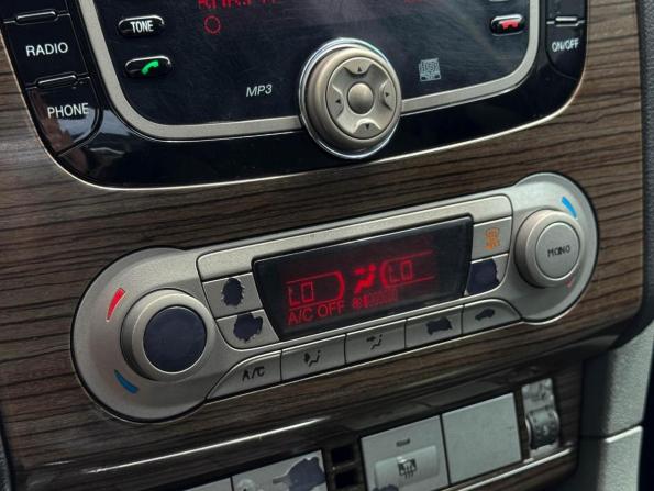 Ford Focus II Рестайлинг с пробегом 2008 года, цена 559 000 рублей, 258413 км, седан, Автокод Объявления
