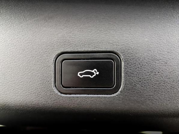 Geely Monjaro I с пробегом 2023 года, цена 3 400 000 рублей, 11568 км, внедорожник, Автокод Объявления