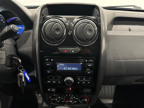 Renault Duster I Рестайлинг с пробегом 2015 года, цена 1 049 000 рублей, 131070 км, внедорожник, Автокод Объявления