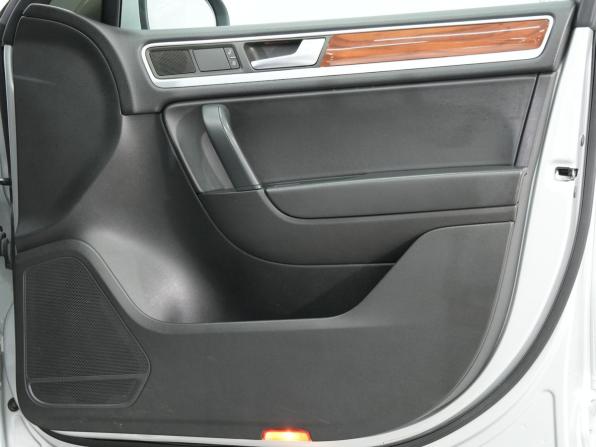 Volkswagen Touareg II с пробегом 2010 года, цена 2 300 000 рублей, 256372 км, внедорожник, Автокод Объявления