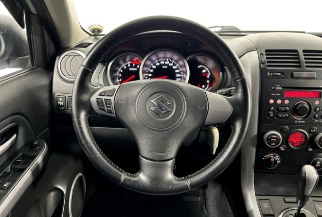 Suzuki Grand Vitara II Рестайлинг 2 с пробегом 2013 года, цена 1 345 000 рублей, 184380 км, внедорожник, Автокод Объявления