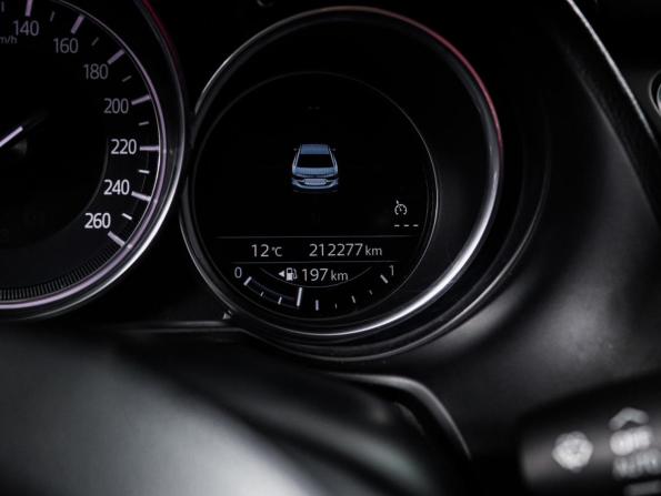 Mazda 6 III (GJ) Рестайлинг с пробегом 2017 года, цена 1 700 000 рублей, 212276 км, седан, Автокод Объявления