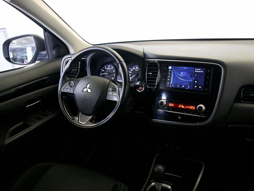 Mitsubishi Outlander III Рестайлинг 3 Санкт-Петербург  - изображение 14