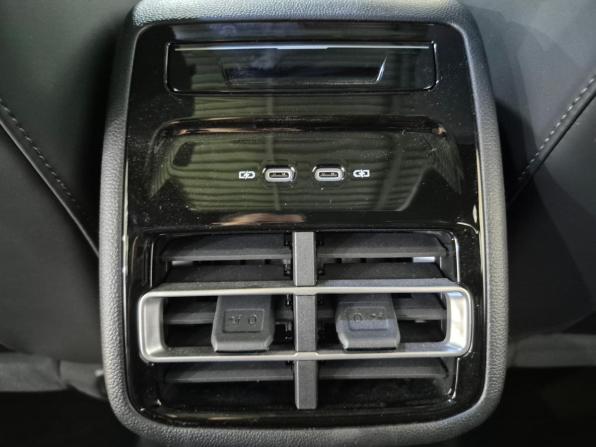 Volkswagen Tiguan III (China Market) с пробегом 2026 года, цена 5 350 000 рублей, 80 км, внедорожник, Автокод Объявления