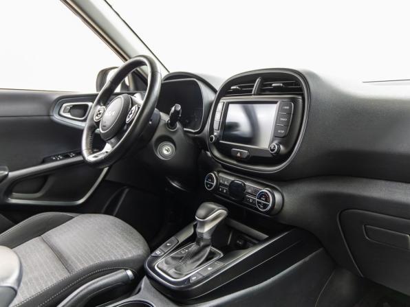 Kia Soul III с пробегом 2021 года, цена 1 698 000 рублей, 48073 км, хэтчбек, Автокод Объявления