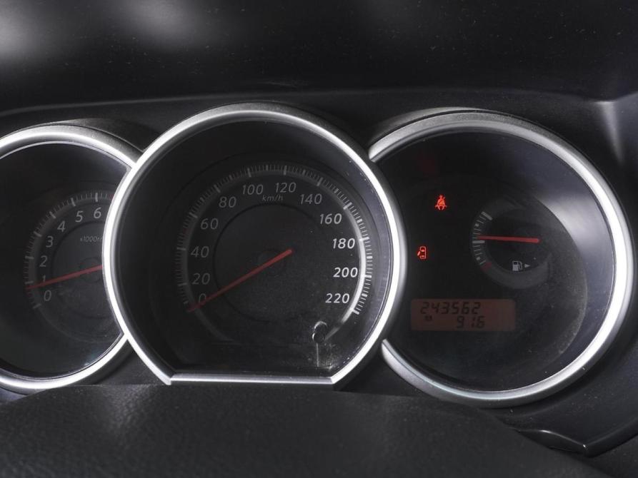 Nissan Tiida I Рестайлинг Ростов-на-Дону  - изображение 15