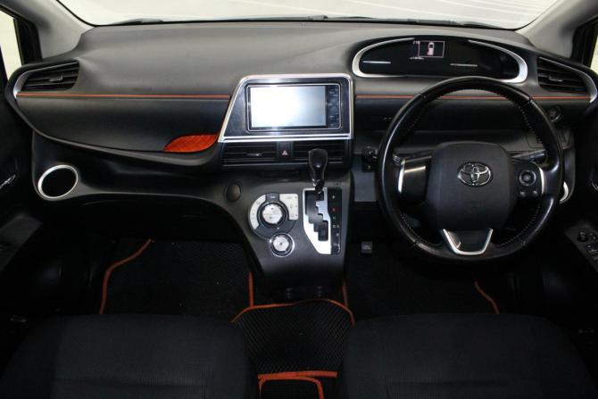 Toyota Sienta II с пробегом 2016 года, цена 1 249 000 рублей, 136000 км, минивэн, Автокод Объявления