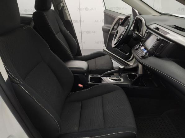 Toyota RAV4 IV (XA40) Рестайлинг с пробегом 2018 года, цена 2 600 000 рублей, 71000 км, внедорожник, Автокод Объявления