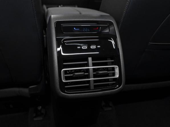Volkswagen Tiguan III (China Market) с пробегом 2026 года, цена 4 950 000 рублей, 26 км, внедорожник, Автокод Объявления