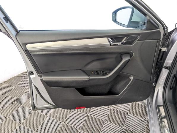 Skoda Superb III Рестайлинг с пробегом 2025 года, цена 3 165 000 рублей, 18112 км, лифтбек, Автокод Объявления