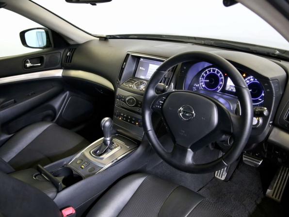 Nissan Skyline XII (V36) Рестайлинг с пробегом 2011 года, цена 1 250 000 рублей, 295142 км, седан, Автокод Объявления