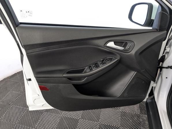 Ford Focus III Рестайлинг с пробегом 2018 года, цена 1 250 000 рублей, 57795 км, хэтчбек, Автокод Объявления