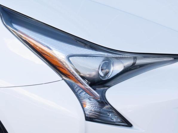 Toyota Prius IV (XW50) с пробегом 2018 года, цена 1 730 000 рублей, 137011 км, лифтбек, Автокод Объявления