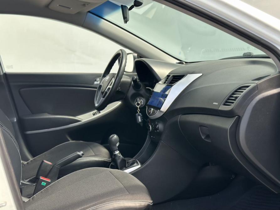 Hyundai Solaris I Липецк  - изображение 10