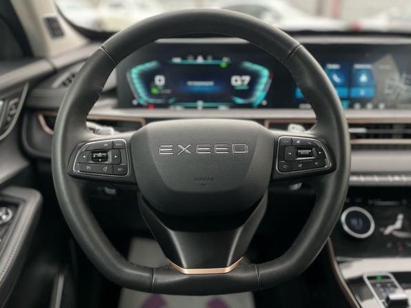 Exeed LX I Рестайлинг с пробегом 2023 года, цена 1 900 000 рублей, 3700 км, внедорожник, Автокод Объявления