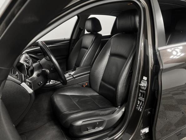 BMW 5 серии VI (F10/F11/F07) Рестайлинг с пробегом 2016 года, цена 2 599 900 рублей, 177133 км, седан, Автокод Объявления