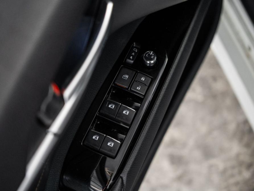 Toyota Camry VIII (XV70) Иркутск  - изображение 18