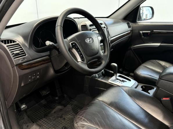 Hyundai Santa Fe II Рестайлинг с пробегом 2011 года, цена 1 280 000 рублей, 284000 км, внедорожник, Автокод Объявления