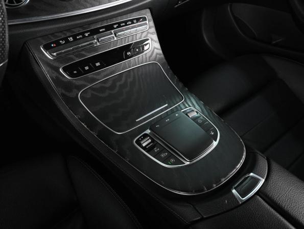 Mercedes-Benz E-Класс V (W213 S213 C238) Рестайлинг с пробегом 2021 года, цена 6 039 000 рублей, 65680 км, купе-хардтоп, Автокод Объявления