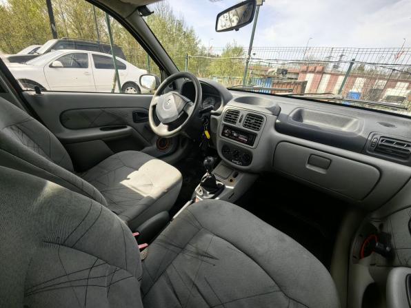 Renault Symbol I Рестайлинг с пробегом 2003 года, цена 199 000 рублей, 280000 км, седан, Автокод Объявления