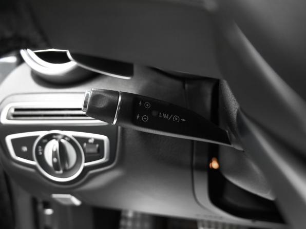 Mercedes-Benz C-Класс IV (W205) с пробегом 2017 года, цена 2 495 000 рублей, 110305 км, седан, Автокод Объявления