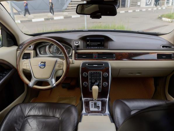 Volvo XC70 II с пробегом 2011 года, цена 1 248 000 рублей, 306390 км, универсал, Автокод Объявления