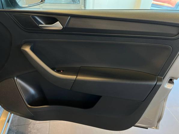 Volkswagen Polo VI с пробегом 2021 года, цена 1 329 000 рублей, 110800 км, лифтбек, Автокод Объявления