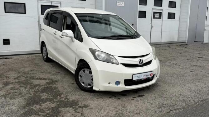 Honda Freed I с пробегом 2009 года, цена 826 600 рублей, 227529 км, компактвэн, Автокод Объявления