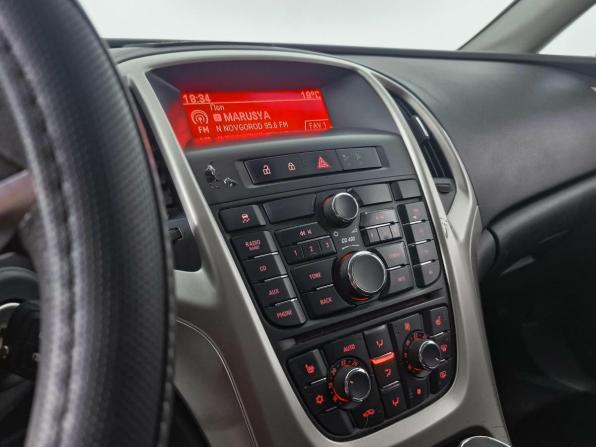 Opel Astra J с пробегом 2011 года, цена 549 000 рублей, 181298 км, хэтчбек, Автокод Объявления