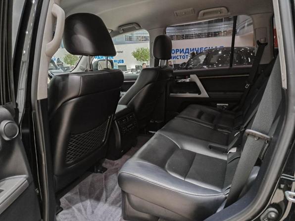 Toyota Land Cruiser 200 Series Рестайлинг 1 с пробегом 2015 года, цена 4 650 000 рублей, 100134 км, внедорожник, Автокод Объявления
