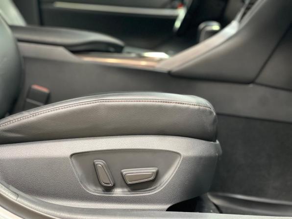 Toyota Camry VIII (XV70) с пробегом 2019 года, цена 2 590 000 рублей, 130776 км, универсал, Автокод Объявления