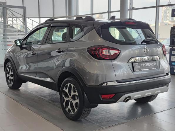 Renault Kaptur I Рестайлинг с пробегом 2021 года, цена 1 698 000 рублей, 99893 км, внедорожник, Автокод Объявления