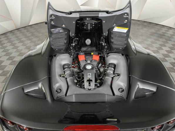 Ferrari F8 с пробегом 2021 года, цена 35 000 000 рублей, 1520 км, родстер, Автокод Объявления
