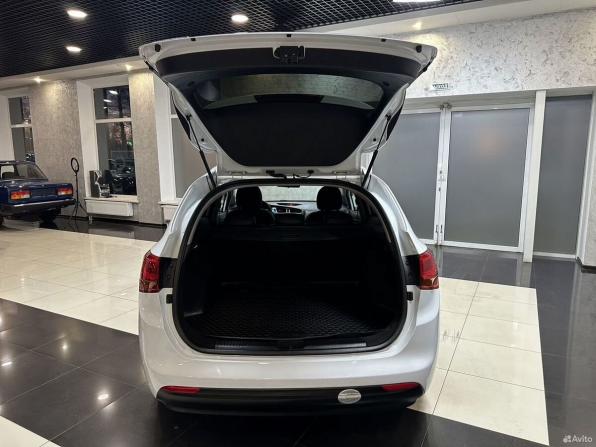 Kia Ceed II с пробегом 2013 года, цена 1 395 000 рублей, 75953 км, универсал, Автокод Объявления