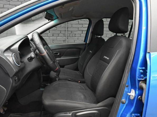 Renault Sandero II Рестайлинг с пробегом 2018 года, цена 920 000 рублей, 192530 км, хэтчбек, Автокод Объявления