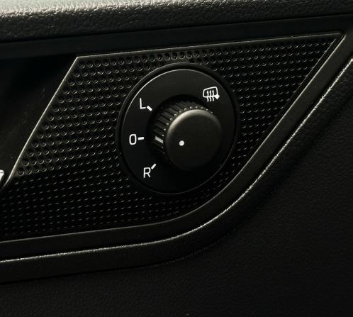 Skoda Rapid I Рестайлинг с пробегом 2018 года, цена 990 000 рублей, 129586 км, лифтбек, Автокод Объявления
