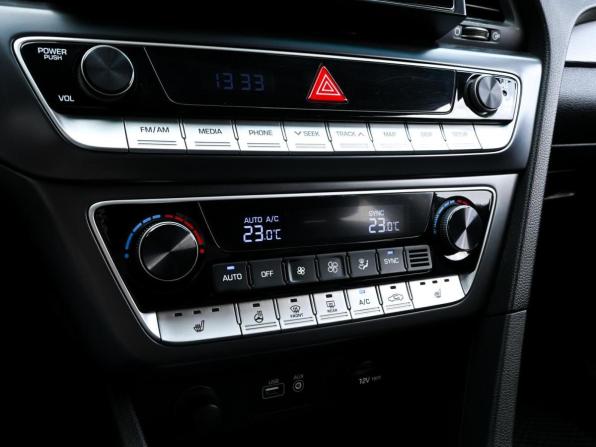 Hyundai Sonata VII (LF) Рестайлинг с пробегом 2017 года, цена 1 769 000 рублей, 124790 км, седан, Автокод Объявления