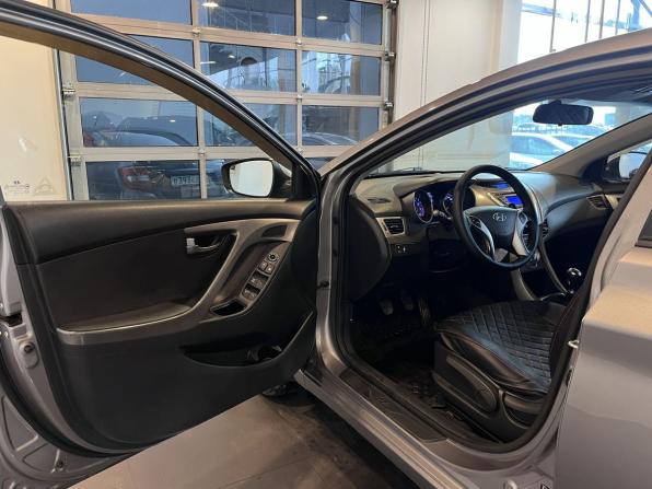 Hyundai Elantra V (MD) с пробегом 2012 года, цена 1 096 000 рублей, 123953 км, седан, Автокод Объявления