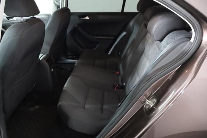 Volkswagen Jetta VI Рестайлинг с пробегом 2014 года, цена 819 000 рублей, 187000 км, седан, Автокод Объявления
