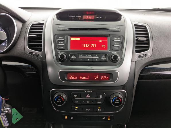 Kia Sorento II Рестайлинг с пробегом 2018 года, цена 2 095 000 рублей, 100825 км, внедорожник, Автокод Объявления