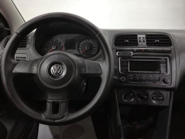 Volkswagen Polo V с пробегом 2015 года, цена 690 000 рублей, 223926 км, седан, Автокод Объявления