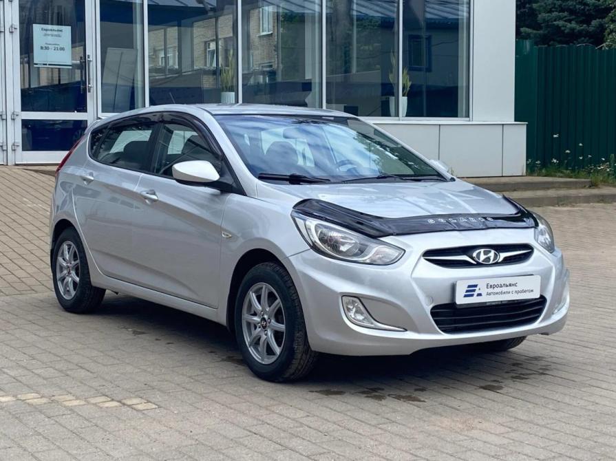 Hyundai Solaris I Великий Новгород  - изображение 1