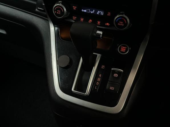 Nissan Serena V (C27) с пробегом 2016 года, цена 2 060 000 рублей, 139723 км, минивэн, Автокод Объявления