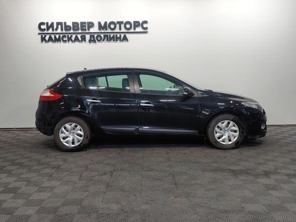 Renault Megane III Рестайлинг с пробегом 2013 года, цена 690 000 рублей, 174679 км, хэтчбек, Автокод Объявления