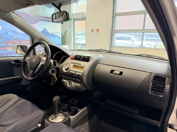 Honda Jazz I Рестайлинг с пробегом 2008 года, цена 690 000 рублей, 152850 км, хэтчбек, Автокод Объявления