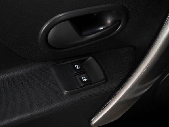 Renault Logan II Рестайлинг с пробегом 2019 года, цена 1 148 000 рублей, 94390 км, седан, Автокод Объявления