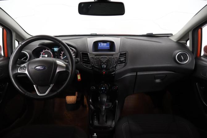 Ford Fiesta Mk6 Рестайлинг с пробегом 2015 года, цена 709 000 рублей, 189000 км, хэтчбек, Автокод Объявления